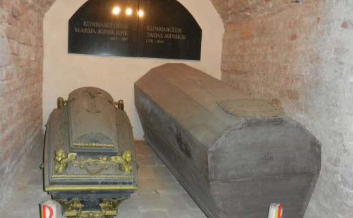 Oginskių kripta (foto iš interneto).jpg