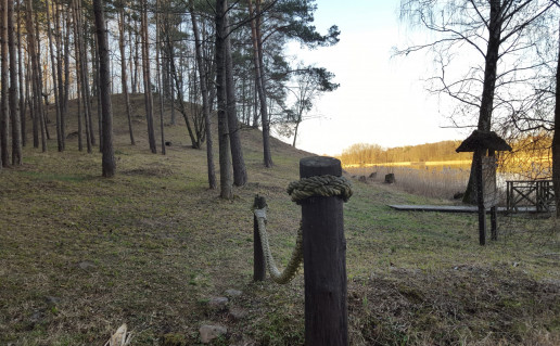 Slavantu piliakalnis 2.jpg