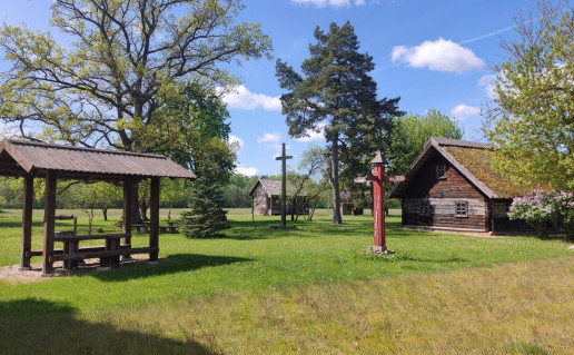 5 Poilsiavietė prie J.Urbšio tėviškės.jpg