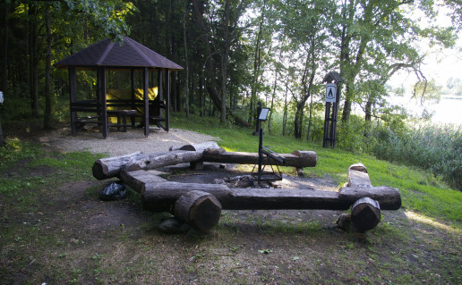 Dusetų girios stovklavietė_5.jpg
